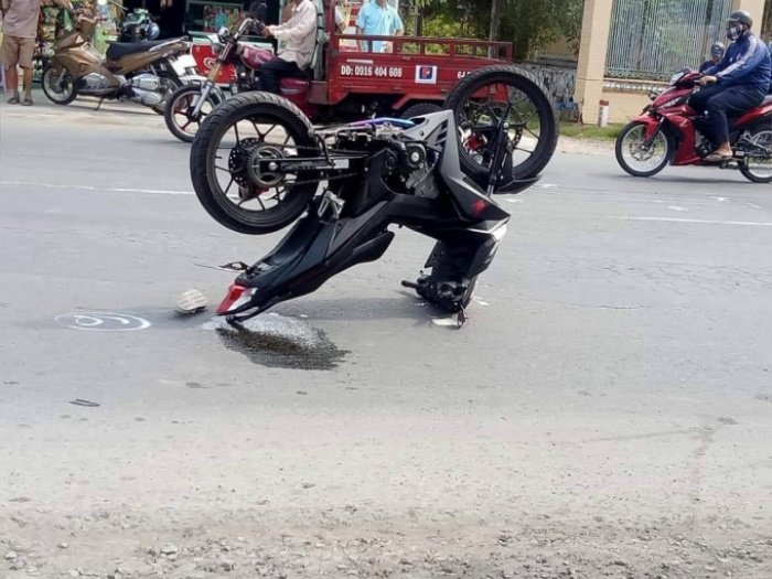 Chiêm bao thấy mình bị tai nạn xe máy khi đi làm đánh con 34 - 90